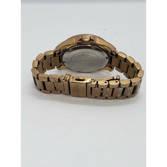 Michael Kors MK-5612 Rose Gold Watch - Picture 2 of 8